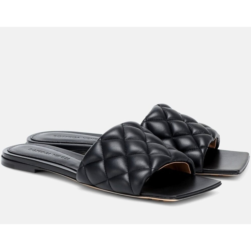 Bottega Veneta Nappa Matelasse Padded Flat Sandals Black EU38 869851